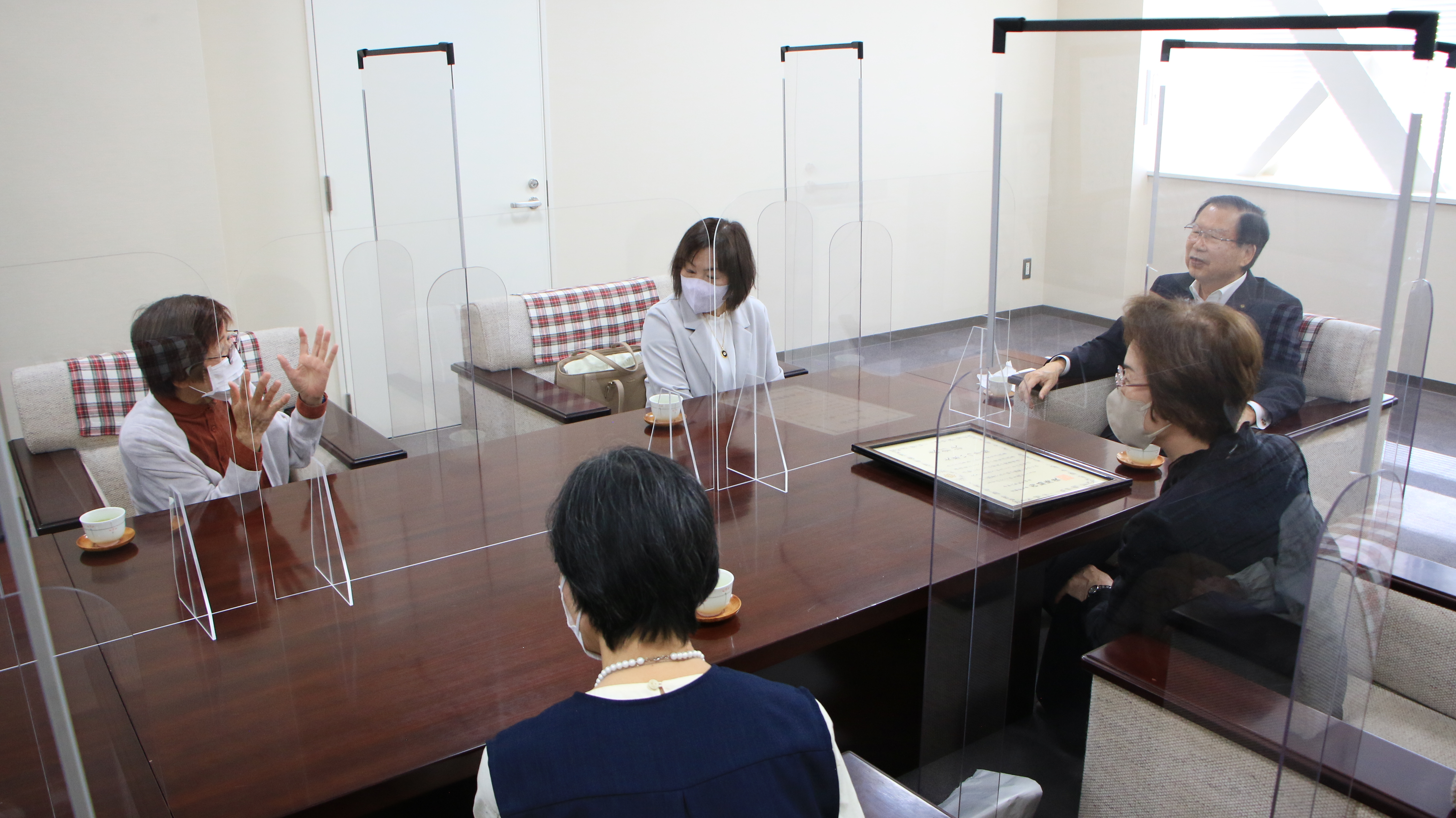 食生活改善推進員のみなさんとの懇談の様子